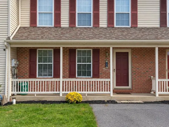 103 Chelmsford Dr, Marietta, PA 17547