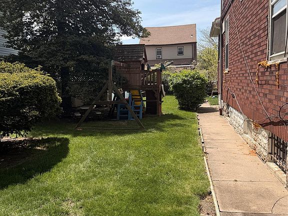 4th image of 13754 Southgate