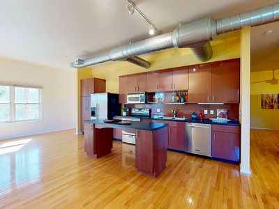 400 Copper Ave NE APT 203, Albuquerque, NM, 87102