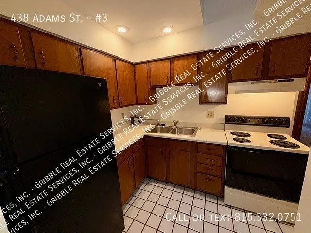 438 Adams St #3 — Photo 11