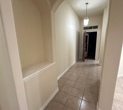 2nd image of 2828 Gooseberry Dr