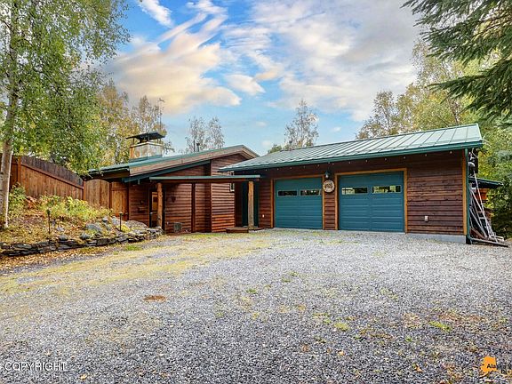 3rd image of 4905 De Armoun Rd