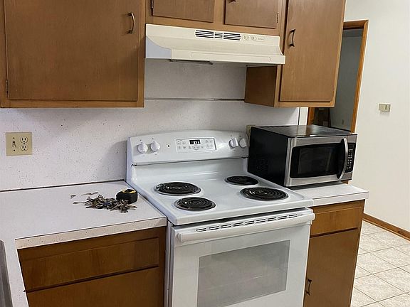 2nd image of 10 Blanchard Ave