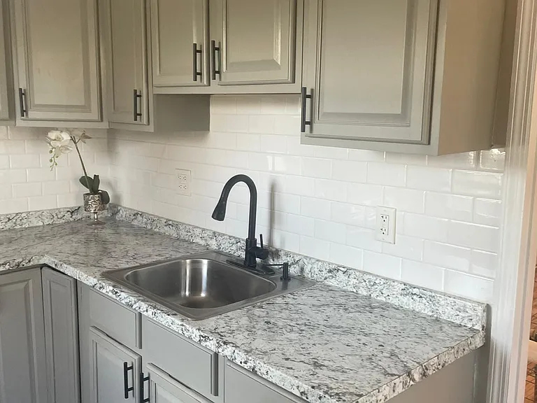 21 Edgewood Ter — Photo 4