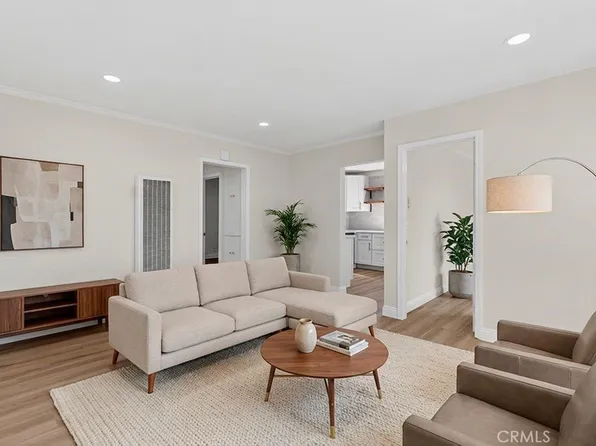 925 E Appleton St, Long Beach, CA 90802