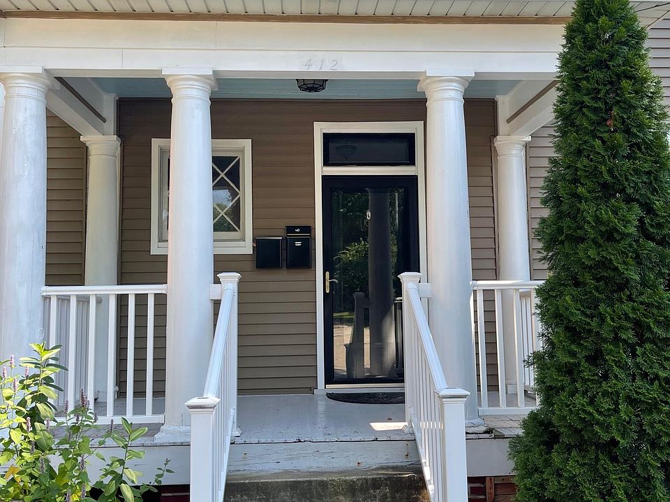 1st image of 412 Chapman St Unit B