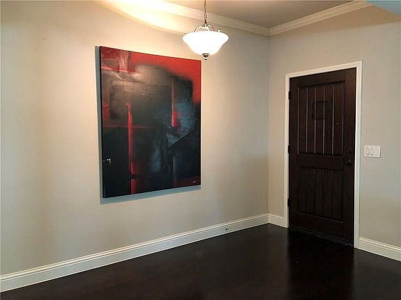 5th image of 2817 Mollimar Dr