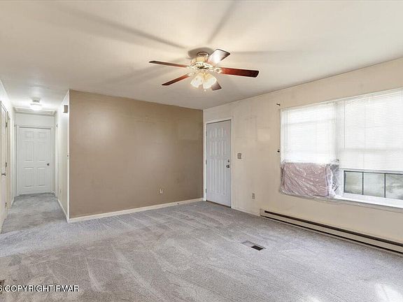 4th image of 318 Louise Ave