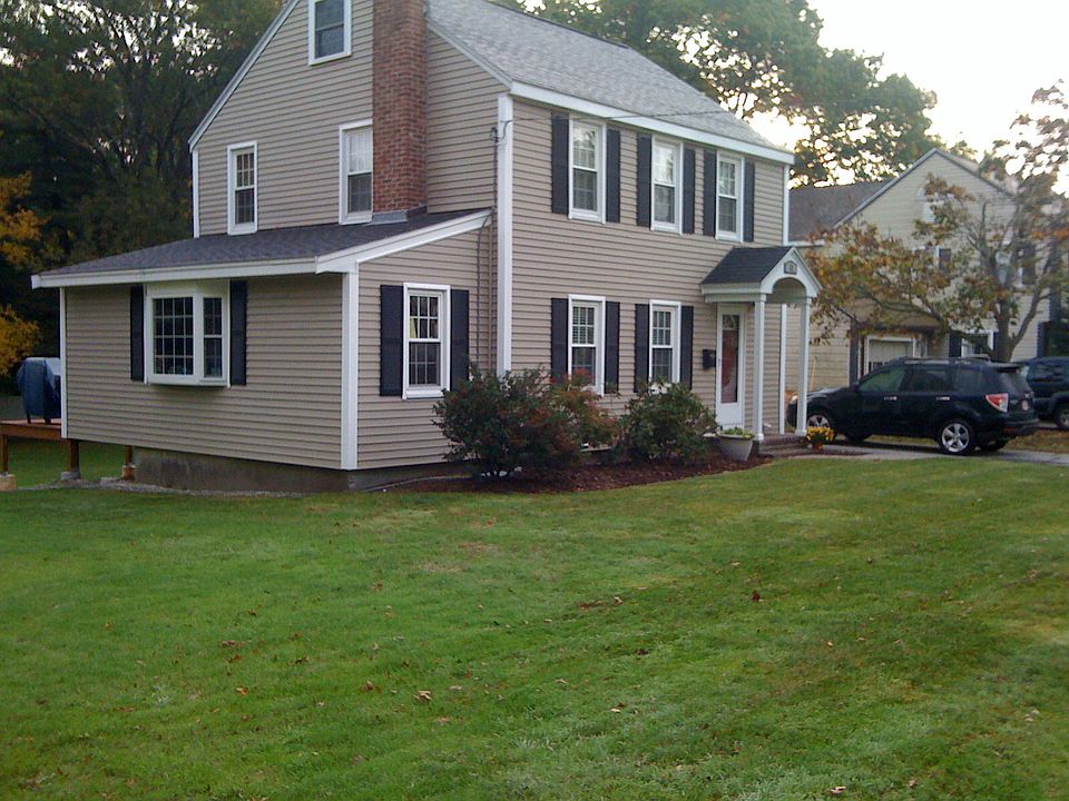 2nd image of 11 Jensen Ave