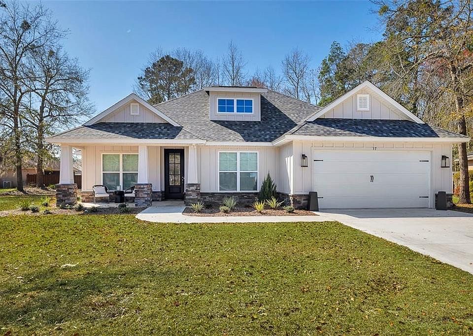 1st image of 17 Magnolia Bluff Dr