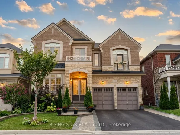 60 Golden Hawk Dr, Hamilton, ON L8B 1W9