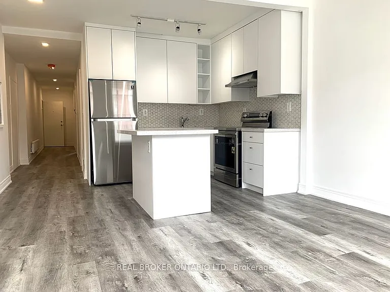 2199 Gerrard St E #4 — Photo 2