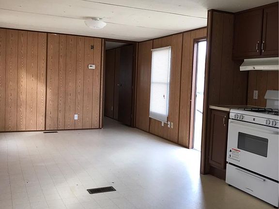 2nd image of 321 SW Grant St #G