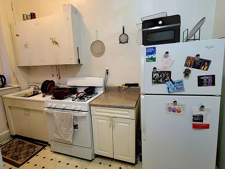 421 W Grace St #100 — Photo 7