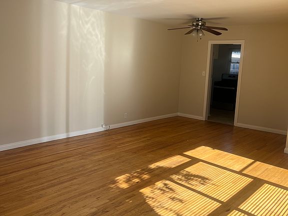 4th image of 919 W Huntington Dr APT A