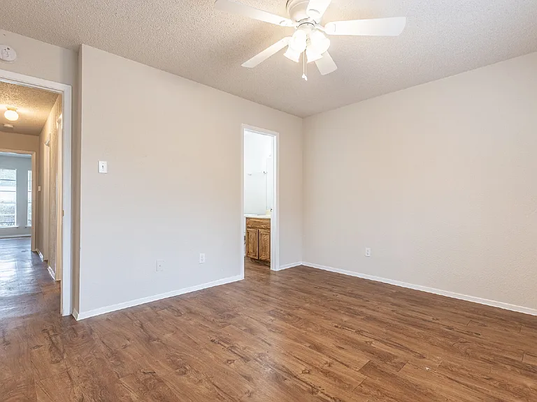 323 W William Cannon Dr #A — Photo 23