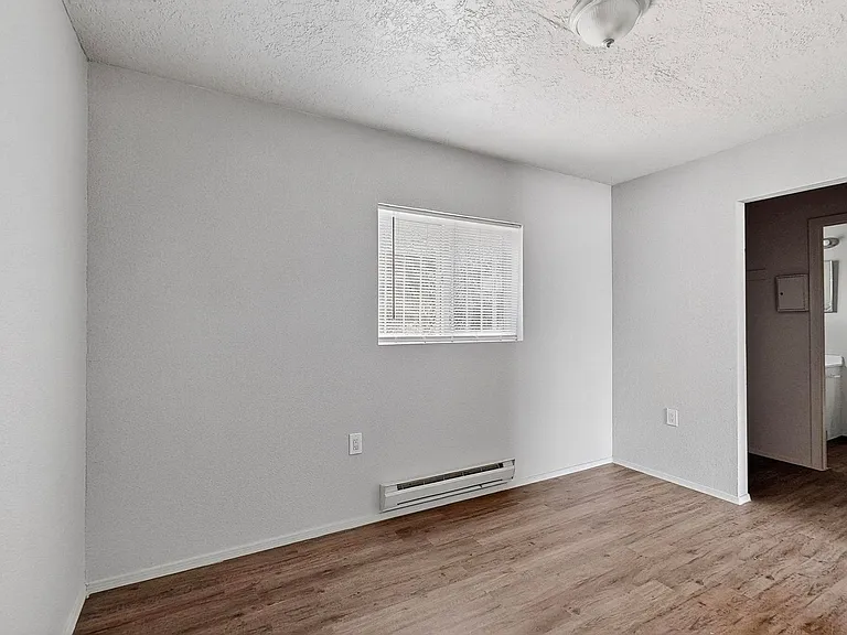 5817 Central Avenue NW — Photo 8