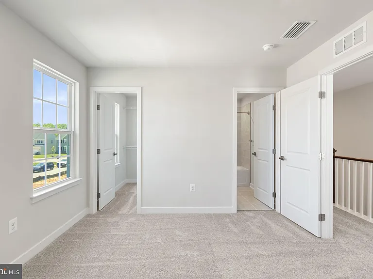 105 McKittrick Dr — Photo 45