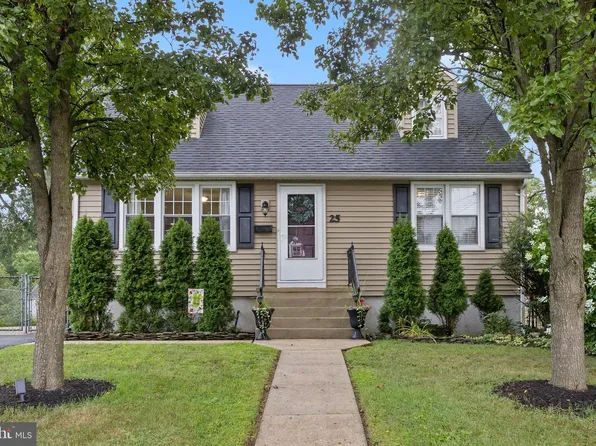 25 Elmore Ave, Hamilton, NJ 08619
