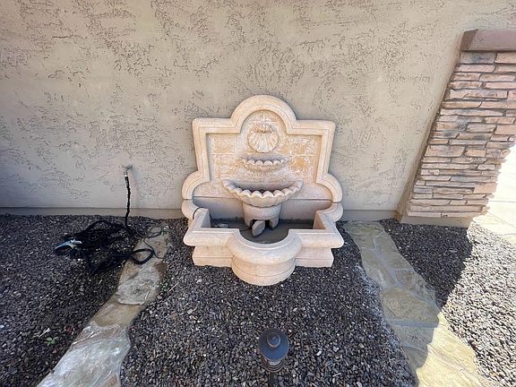 5th image of 1818 E Coconino Dr