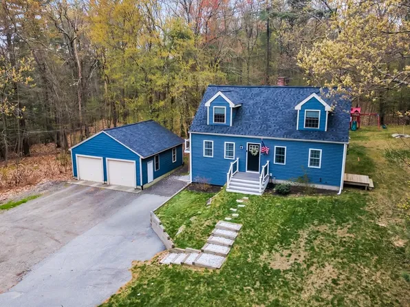 117 South St, Douglas, MA 01516