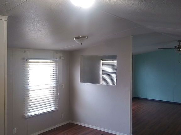 5th image of 1213 Templet Dr