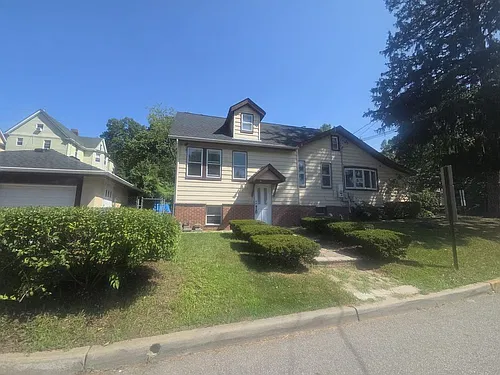 101 Maple St #HOUSE Photo 1 101 Maple St #HOUSE Photo 1