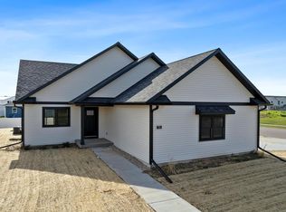 721 Roosevelt St, Baraboo, WI 53913