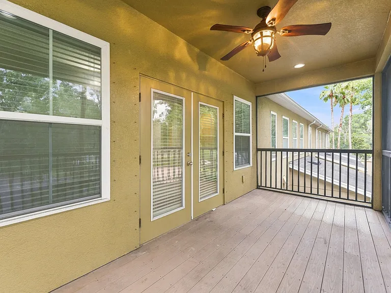 17013 Vilesta Dr — Photo 33