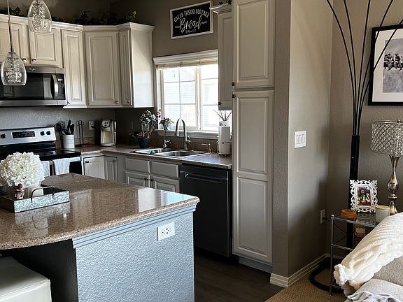 3rd image of 9441 Ashbury Cir Unit 202
