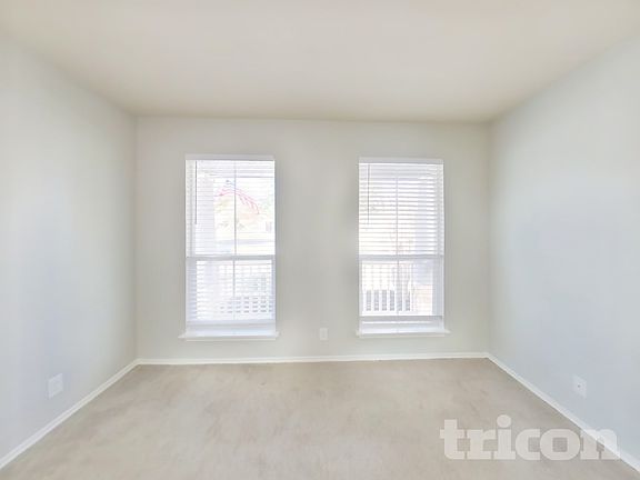 5th image of 18521 Mammoth Cave Blvd Unit 2