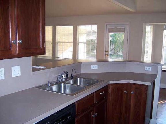 2nd image of 1613 Sumac Drive Norman #73071