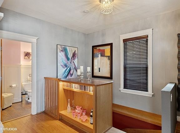 4th image of 4624 N Leamington Ave
