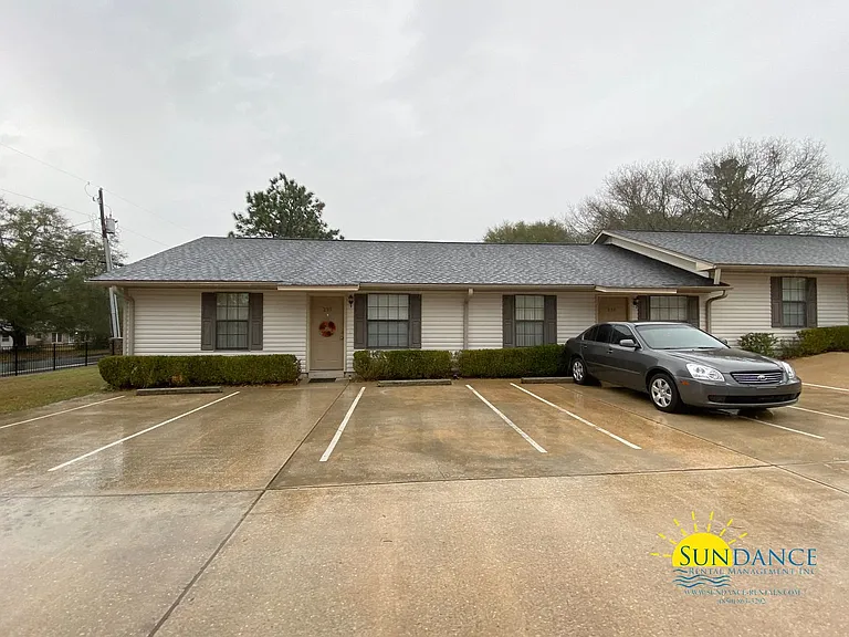 257 Lindberg St — Photo 13