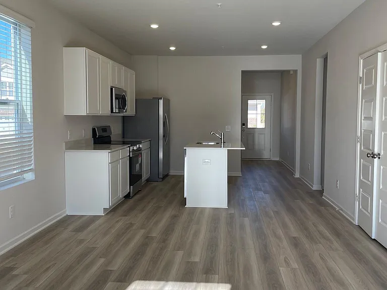 465 Alcott Way — Photo 8