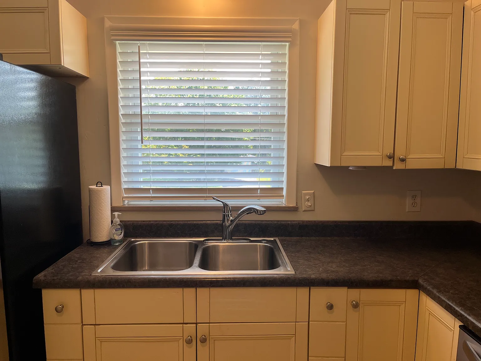 1751 Linda Ln — Photo 4