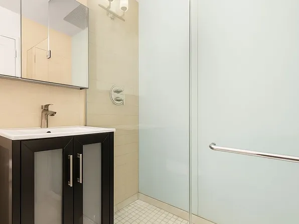 343 4th Avenue image 14 of 24