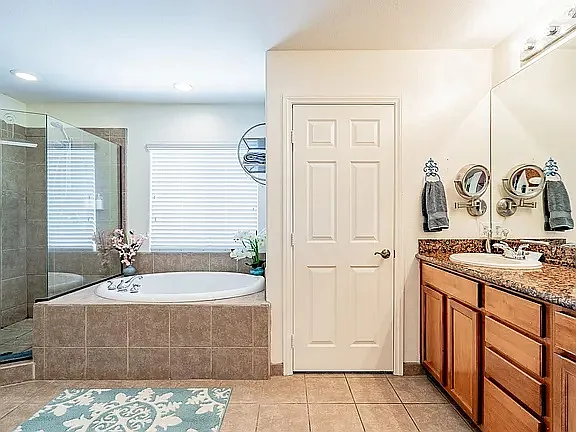 12557 Maui Way — Photo 41