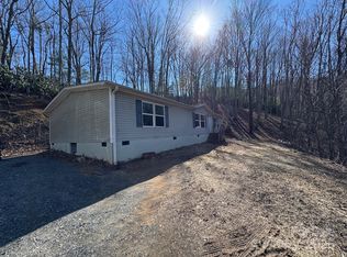 46 Slick Rock Rd, Leicester, NC 28748