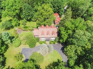 73 Ryefield Rd, Locust Valley, NY 11560