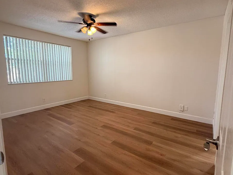 8871 Wiles Rd #303