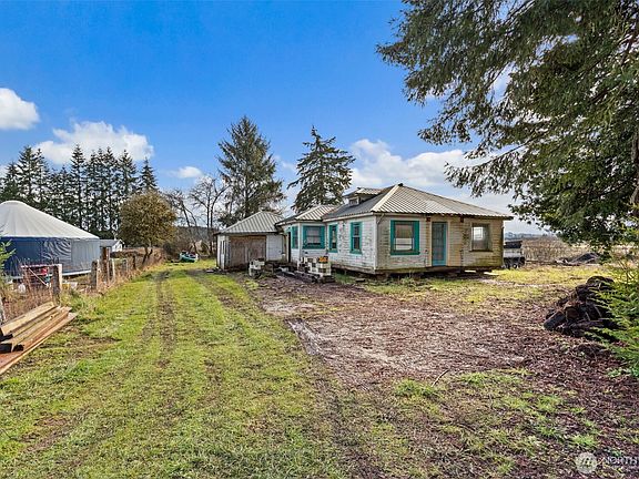 2nd image of 1587 Krause Road