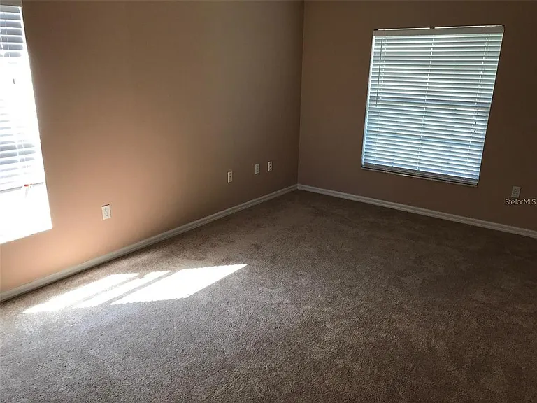 251 Heronwood Cir — Photo 8