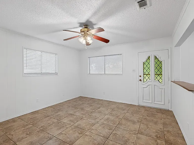 1422 Lampkin St — Photo 2