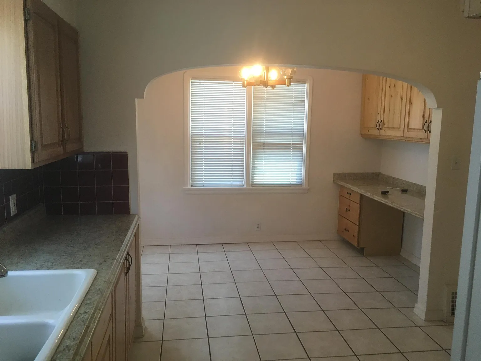 444 W 400 N — Photo 3