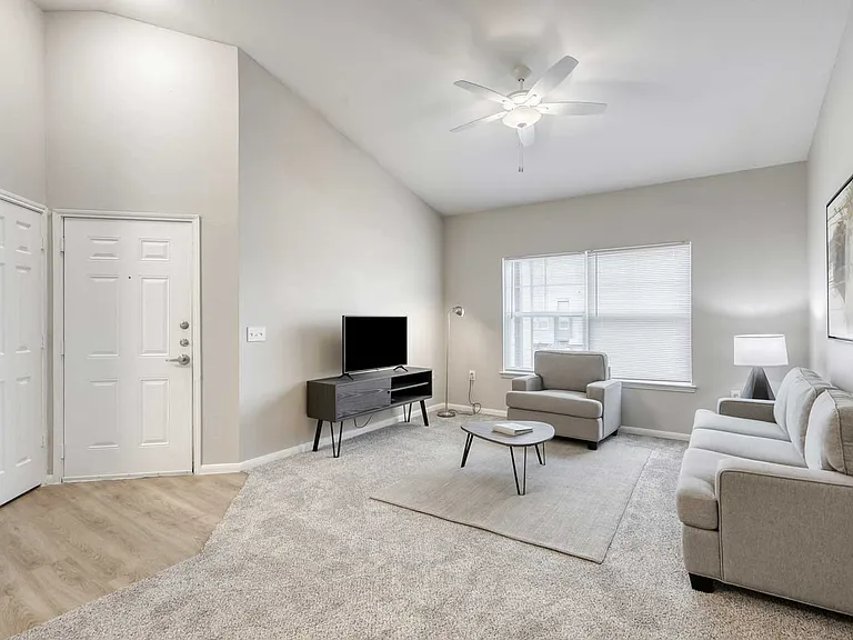 Worthington Point Apartments — Photo 27