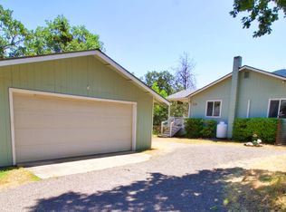 455 Crystal Dr, Grants Pass, OR 97527