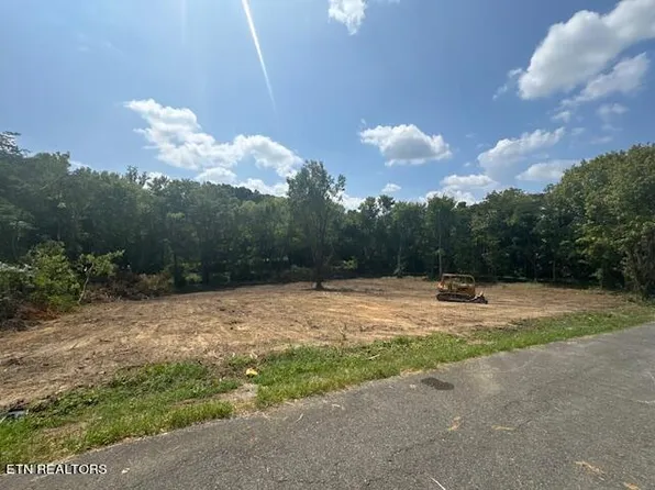 105 Benton Rd, Athens, TN 37303