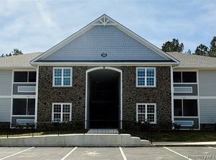 188 Gallery Dr Unit 302, Spring Lake, NC 28390