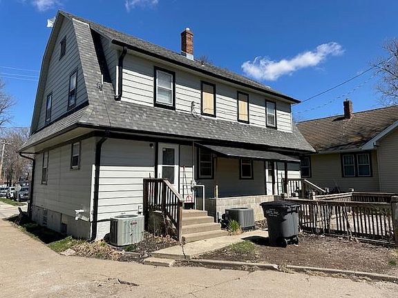 2nd image of 213 Brown St
